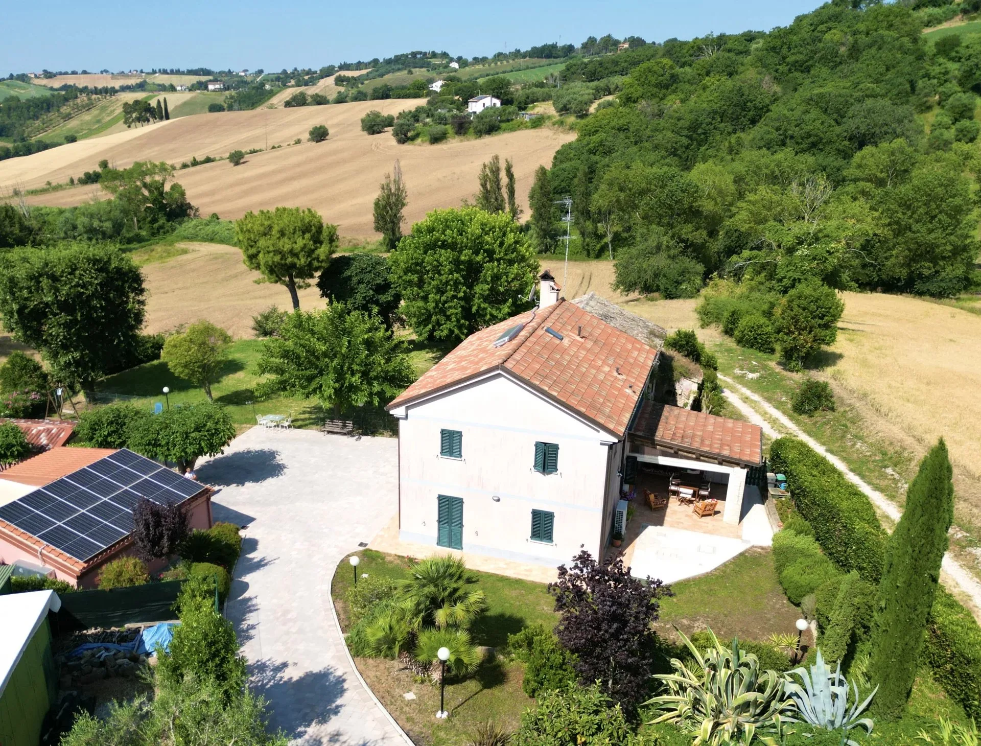 Vista aerea della facciata dell'Oasi di Scapezzano, Senigallia