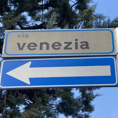 Appartamento vista mare ammobiliato in vendita a Senigallia