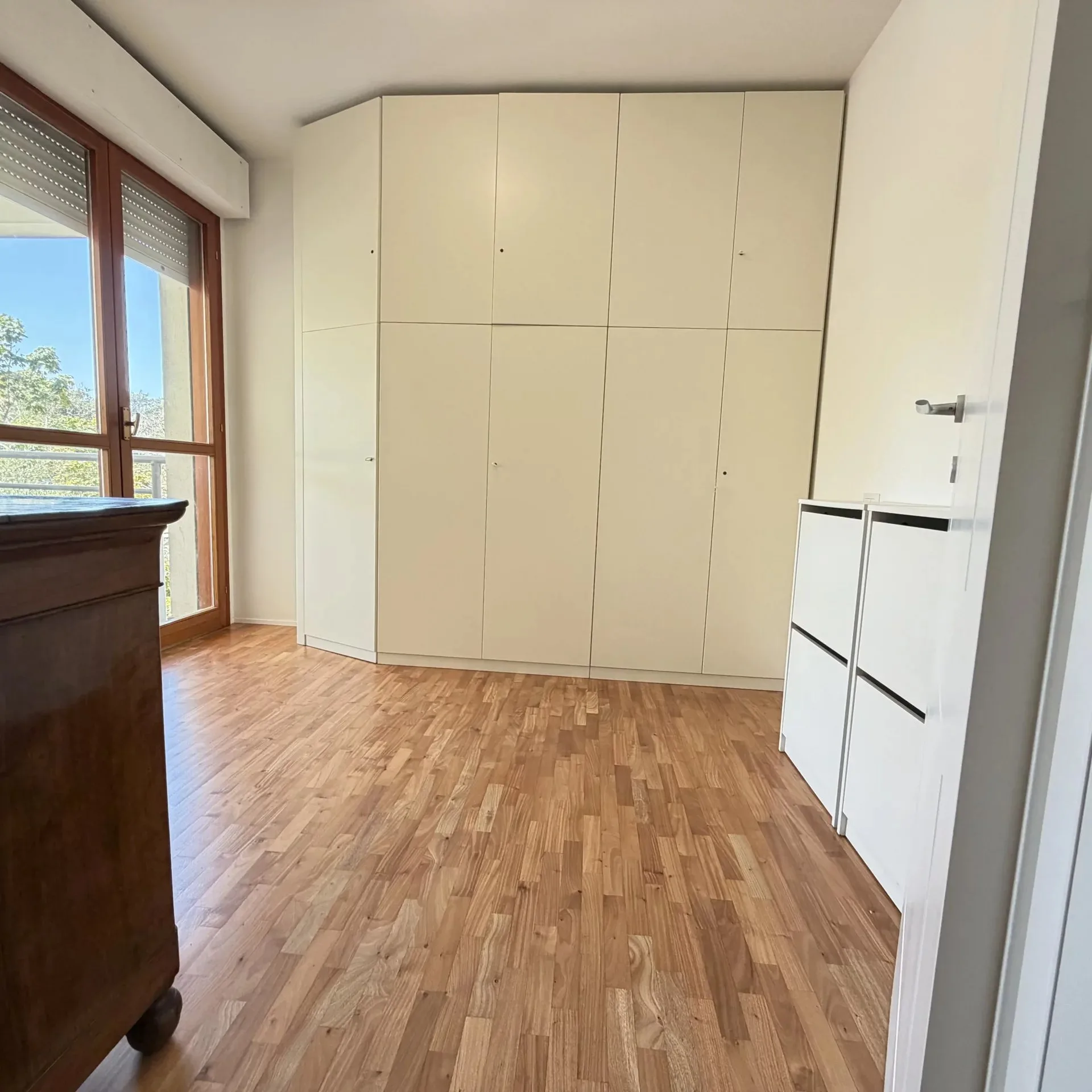 Terza camera da letto con ampio armadio della villetta a Ciarnin
